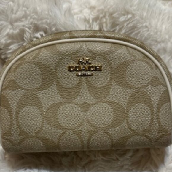 Coach Ellis Cosmetic Case - Picture 4 of 11